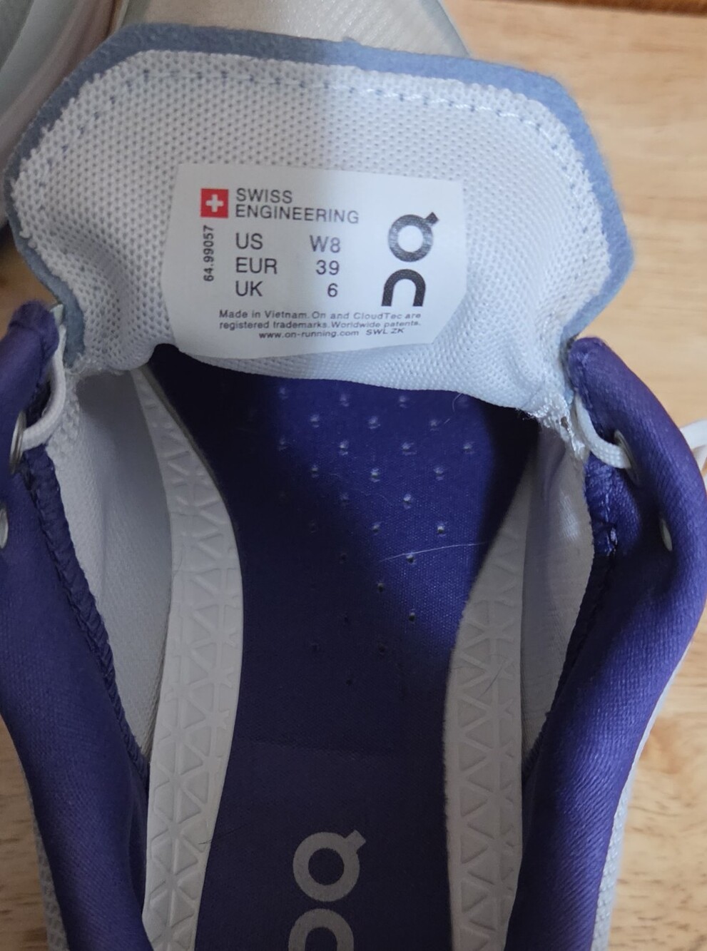 On Running Cloudvista Women's Size 8 Trail Running Shoes Sneakers Grey Purple - Picture 11 of 13